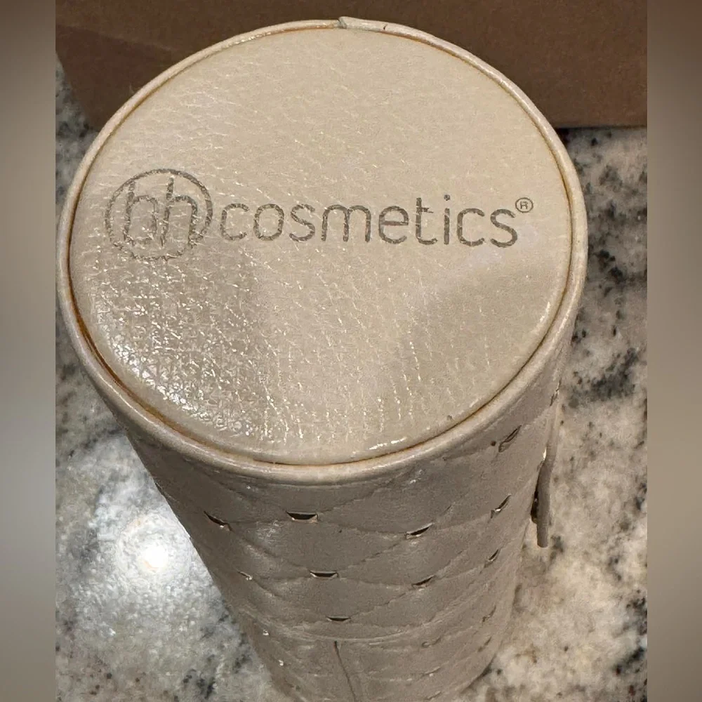 Makeup brush holder Quilted Cream Cylinder rhinestone brush Case